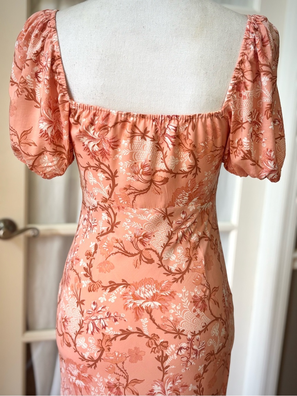 Hello Molly NWT Peach Floral Tie Front Puff Sleeve Midi Dress US 4 - Picture 8 of 14